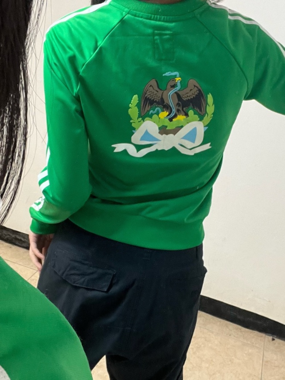 Collectible Mexico Adidas Jacket, Juniors but fits like a medium woman’s 🇲🇽